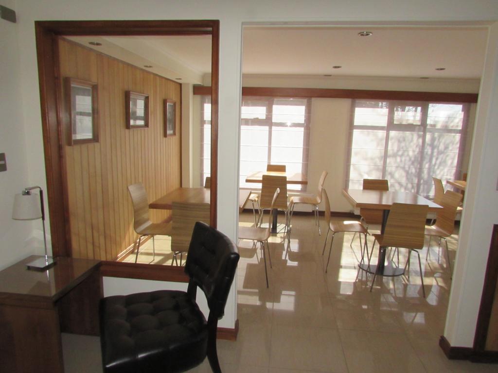 بونتا أريناس Hostal Buena Estancia المظهر الخارجي الصورة