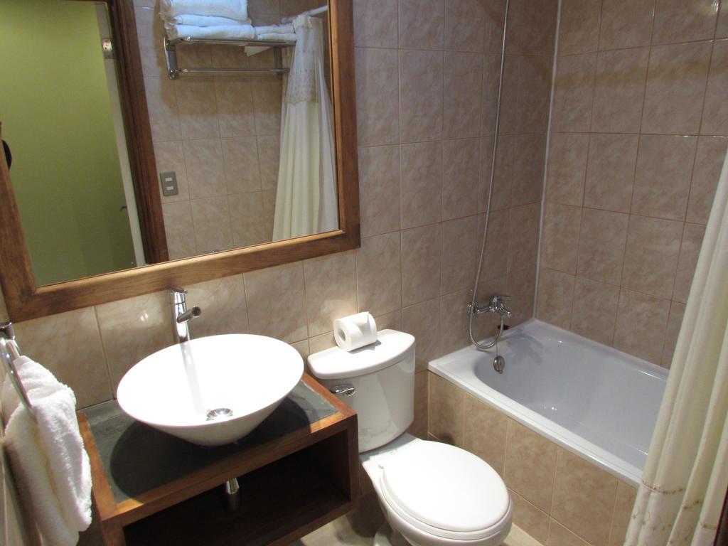 بونتا أريناس Hostal Buena Estancia الغرفة الصورة